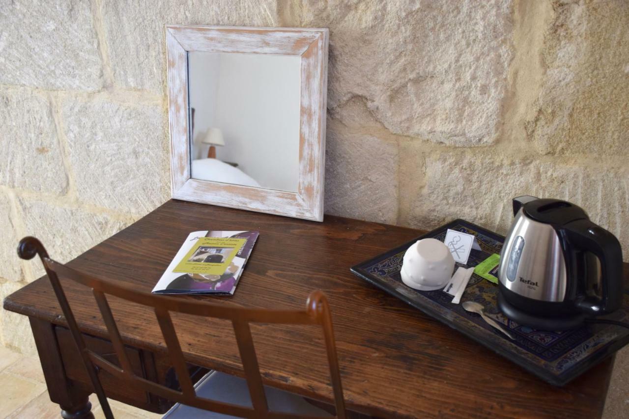 Chambres D'Hotes Dans Maison D'Artiste Galargues Kültér fotó