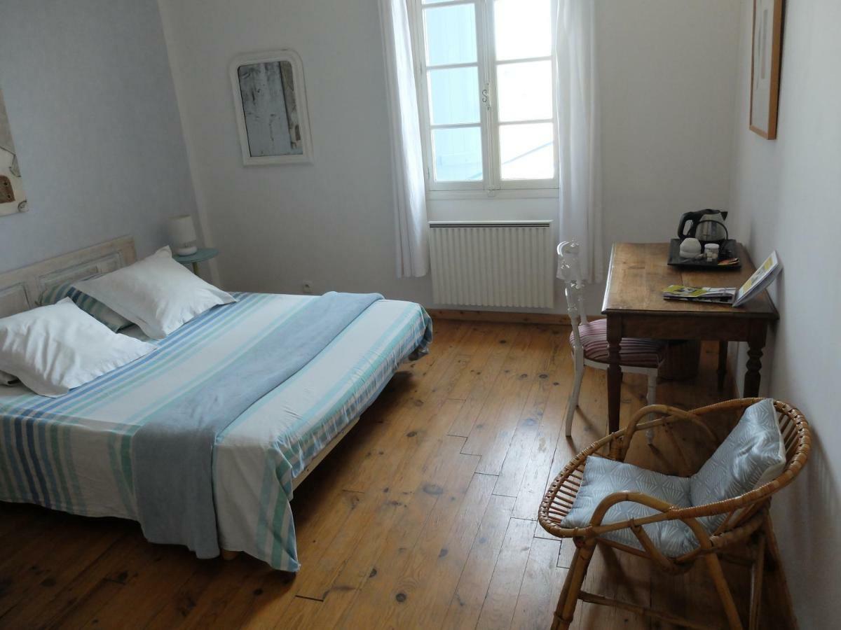 Chambres D'Hotes Dans Maison D'Artiste Galargues Kültér fotó